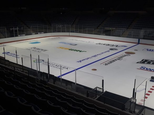 Painting the Komet Ice-Heather Starr WOWO News