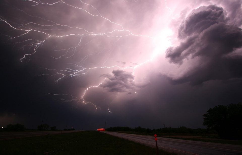 lightning, night sky, thunder, lightning storm, storm, energy, power, nature, electricity, strike, light, thunderstorm, danger, bolt, sky, flash, weather, electric, lightning bolt, powerful, cloud, thunderbolt, dark, bright, electrical, rain, shock, night, charge, flare, storm clouds, dramatic, climate