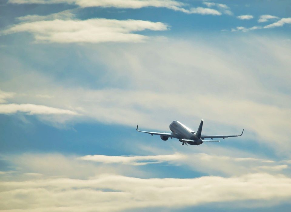 aircraft, hd wallpaper, full hd wallpaper, laptop wallpaper, wallpaper 4k, flying, mac wallpaper, flight, desktop backgrounds, free wallpaper, take-off, free background, wallpaper hd, cool backgrounds, transport, travel, windows wallpaper, airline, background, 4k wallpaper 1920x1080, beautiful wallpaper, 4k wallpaper, wallpaper