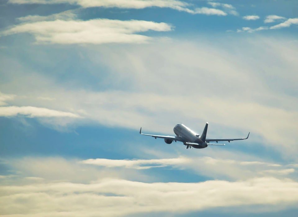 aircraft, flying, free wallpaper, flight, take-off, 4k wallpaper, hd wallpaper, wallpaper 4k, desktop backgrounds, transport, travel, windows wallpaper, free background, laptop wallpaper, cool backgrounds, airline, mac wallpaper, beautiful wallpaper, wallpaper hd, 4k wallpaper 1920x1080, full hd wallpaper, background, wallpaper