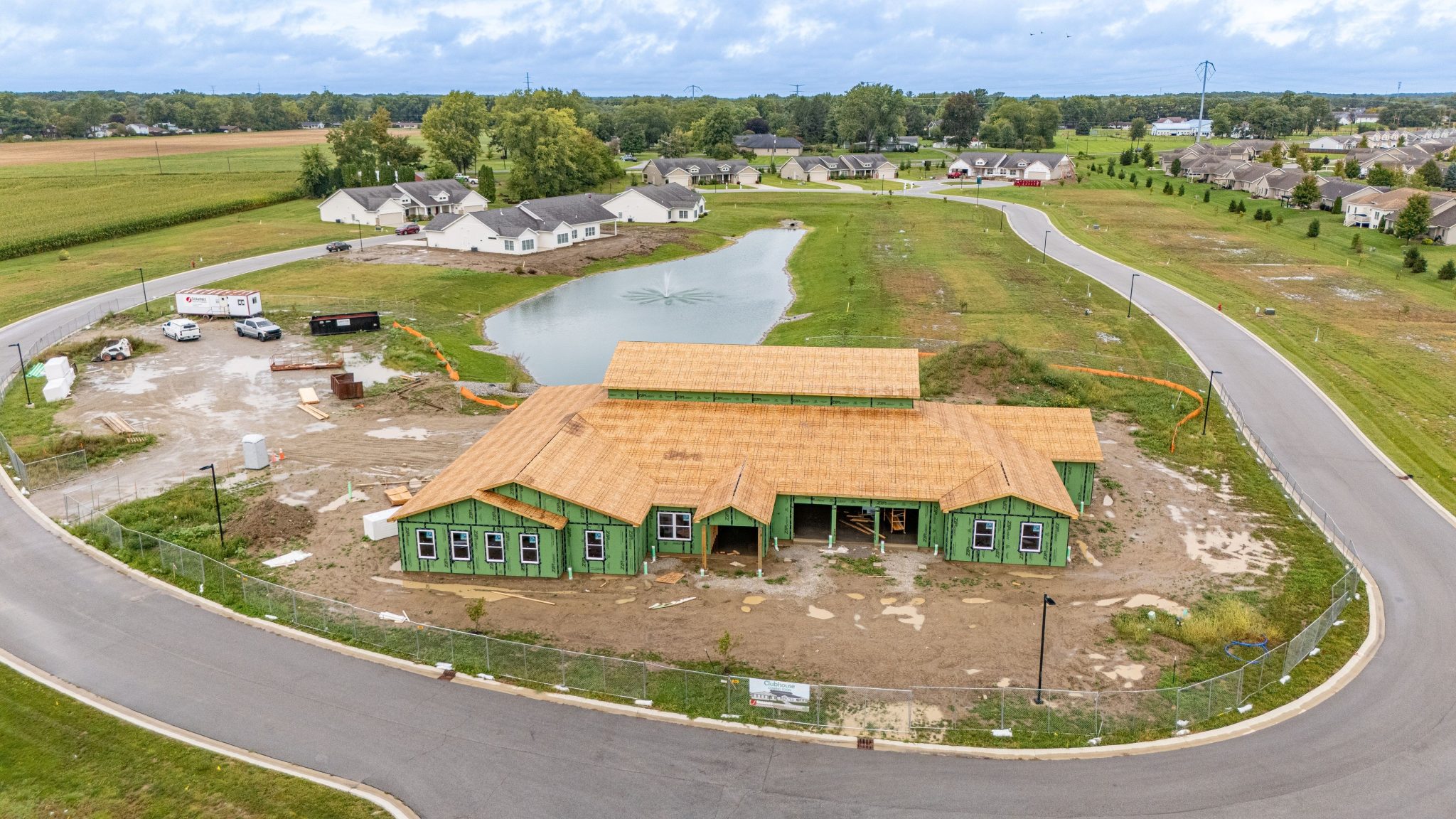 New clubhouse taking shape at The Orchard near New Haven - WOWO News ...
